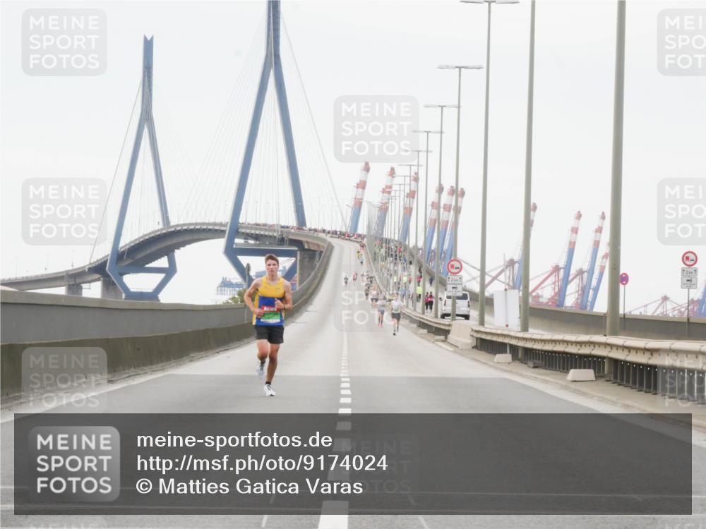 03.10.2025 - Köhlbrandbrückenlauf Matties Gatica Varas http://msf.ph/oto/9174024 03.10.2025 15:36:13 Position 3  meine-sportfotos.de