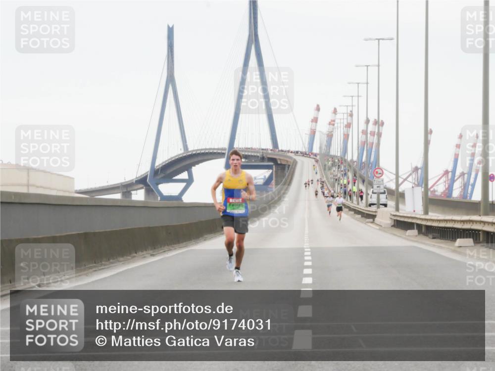 03.10.2025 - Köhlbrandbrückenlauf Matties Gatica Varas http://msf.ph/oto/9174031 03.10.2025 15:36:16 Position 3 12, 1 meine-sportfotos.de