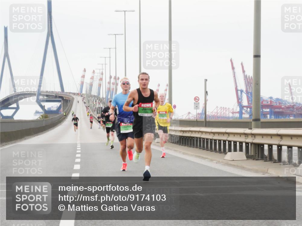 03.10.2025 - Köhlbrandbrückenlauf Matties Gatica Varas http://msf.ph/oto/9174103 03.10.2025 15:37:41 Position 3 7066 meine-sportfotos.de