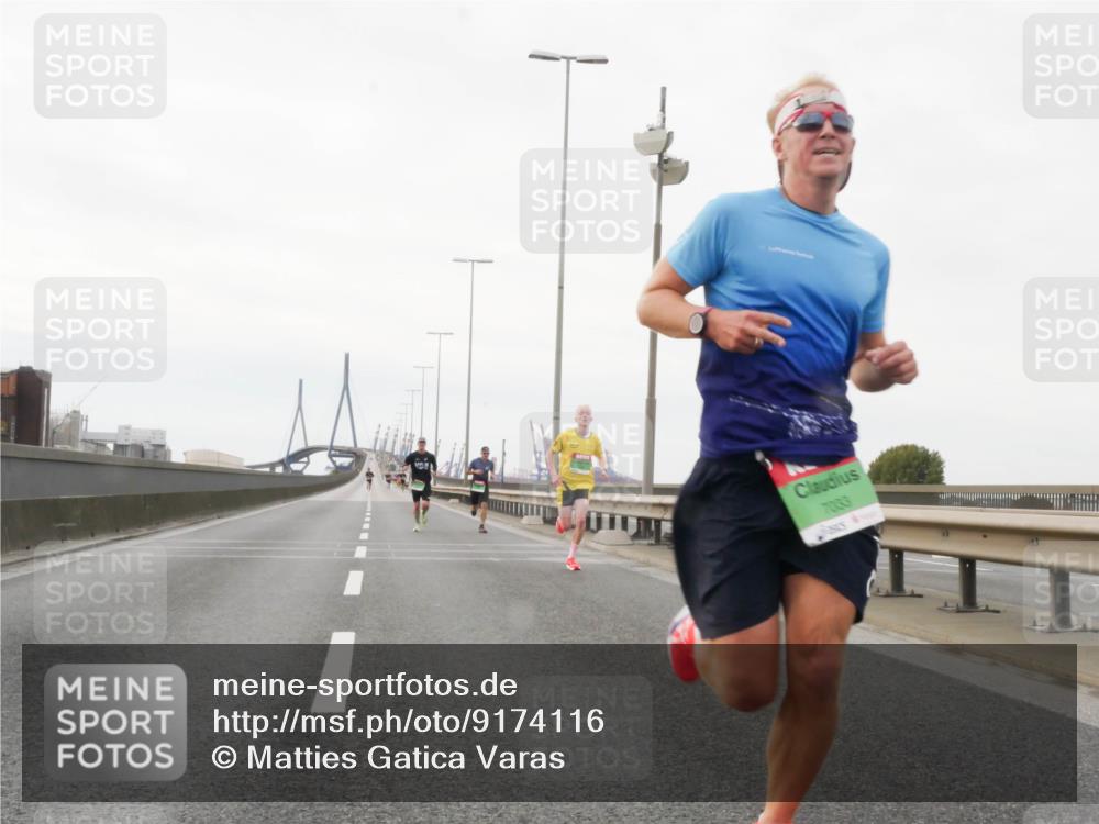 03.10.2025 - Köhlbrandbrückenlauf Matties Gatica Varas http://msf.ph/oto/9174116 03.10.2025 15:37:47 Position 3 7063 meine-sportfotos.de