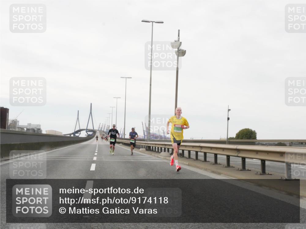 03.10.2025 - Köhlbrandbrückenlauf Matties Gatica Varas http://msf.ph/oto/9174118 03.10.2025 15:37:48 Position 3  meine-sportfotos.de