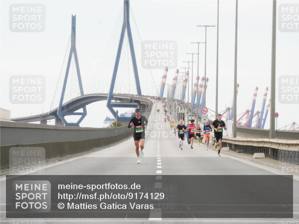 03.10.2025 - Köhlbrandbrückenlauf Matties Gatica Varas http://msf.ph/oto/9174129 03.10.2025 15:37:58 Position 3 12, 1 meine-sportfotos.de
