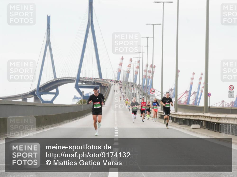 03.10.2025 - Köhlbrandbrückenlauf Matties Gatica Varas http://msf.ph/oto/9174132 03.10.2025 15:37:59 Position 3  meine-sportfotos.de
