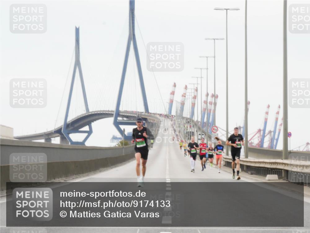 03.10.2025 - Köhlbrandbrückenlauf Matties Gatica Varas http://msf.ph/oto/9174133 03.10.2025 15:38:00 Position 3  meine-sportfotos.de