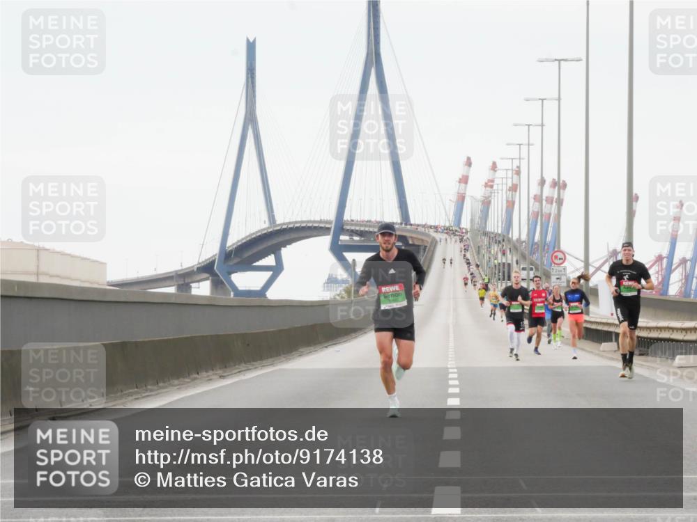 03.10.2025 - Köhlbrandbrückenlauf Matties Gatica Varas http://msf.ph/oto/9174138 03.10.2025 15:38:02 Position 3 12, 1 meine-sportfotos.de