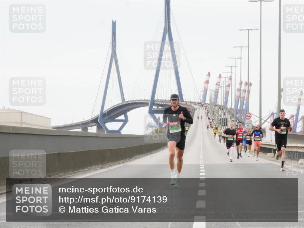 03.10.2025 - Köhlbrandbrückenlauf Matties Gatica Varas http://msf.ph/oto/9174139 03.10.2025 15:38:03 Position 3 12, 1 meine-sportfotos.de