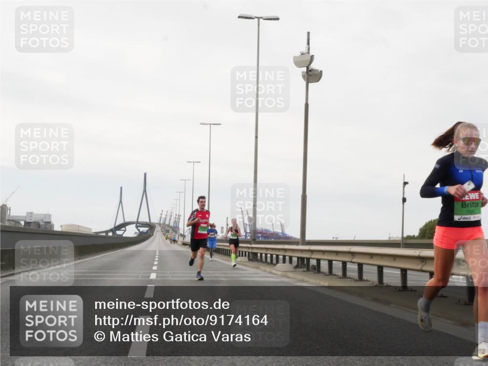 03.10.2025 - Köhlbrandbrückenlauf Matties Gatica Varas http://msf.ph/oto/9174164 03.10.2025 15:38:22 Position 3 7021 meine-sportfotos.de