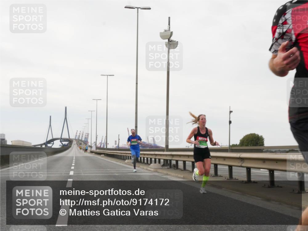 03.10.2025 - Köhlbrandbrückenlauf Matties Gatica Varas http://msf.ph/oto/9174172 03.10.2025 15:38:26 Position 3  meine-sportfotos.de