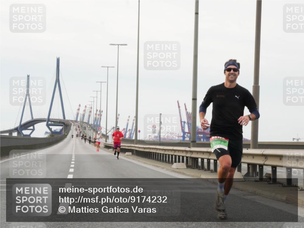03.10.2025 - Köhlbrandbrückenlauf Matties Gatica Varas http://msf.ph/oto/9174232 03.10.2025 15:39:14 Position 3 7118 meine-sportfotos.de