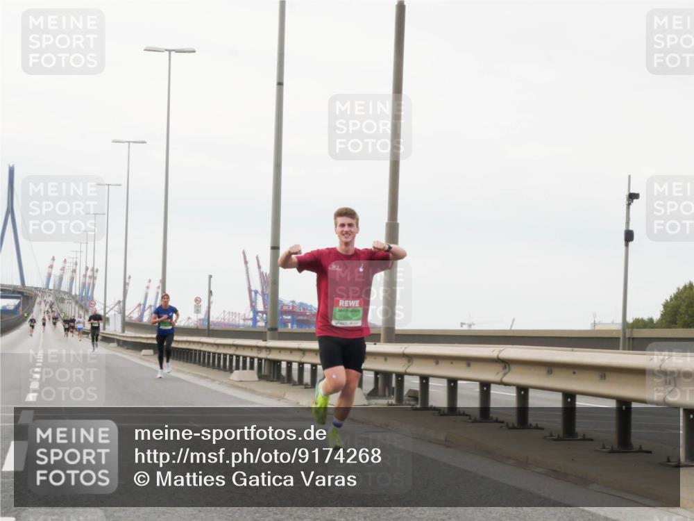 03.10.2025 - Köhlbrandbrückenlauf Matties Gatica Varas http://msf.ph/oto/9174268 03.10.2025 15:39:46 Position 3  meine-sportfotos.de