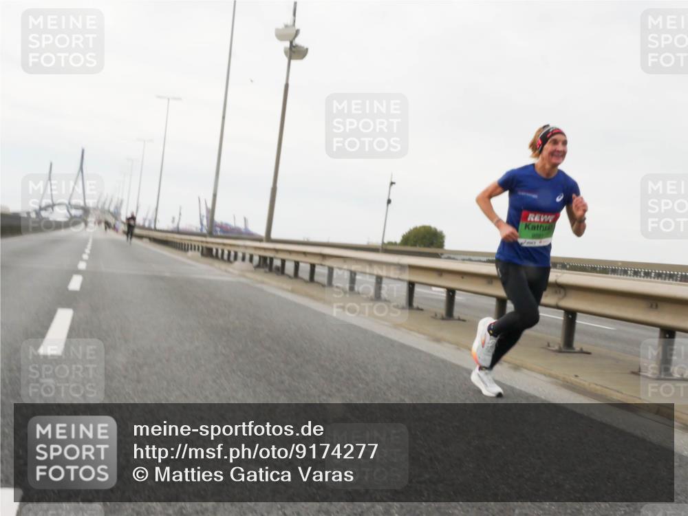 03.10.2025 - Köhlbrandbrückenlauf Matties Gatica Varas http://msf.ph/oto/9174277 03.10.2025 15:39:53 Position 3  meine-sportfotos.de