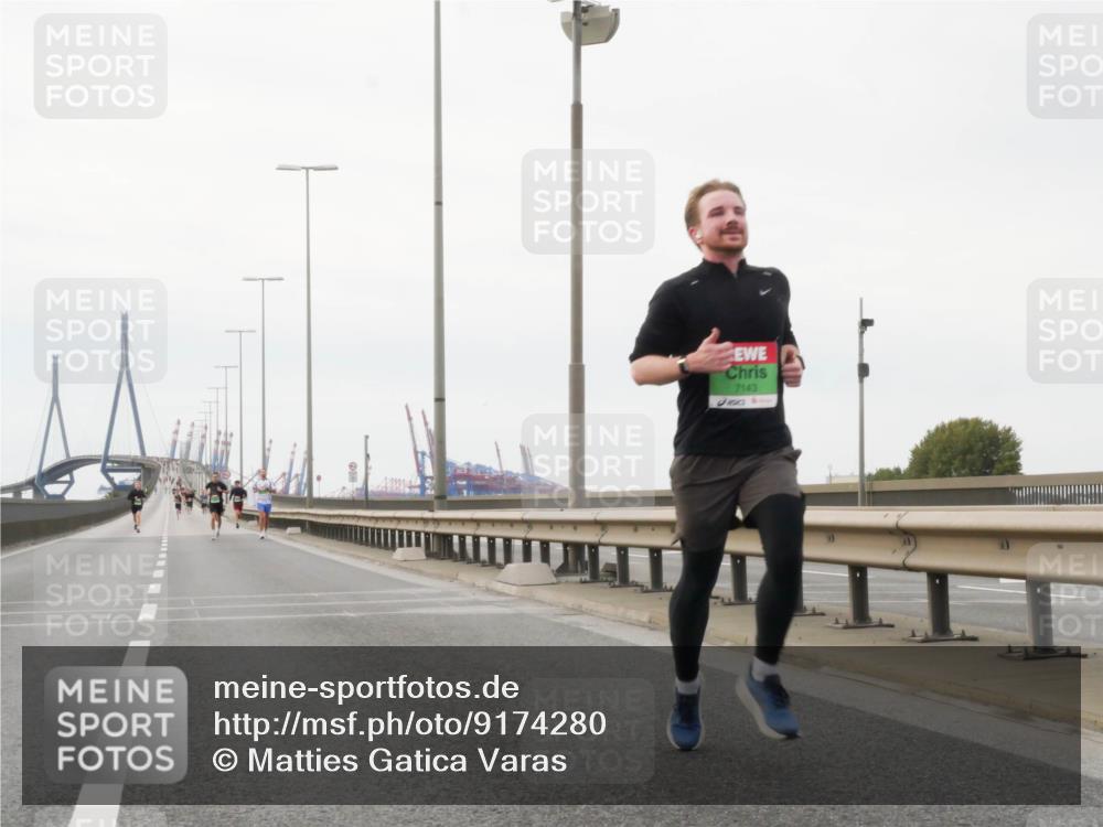 03.10.2025 - Köhlbrandbrückenlauf Matties Gatica Varas http://msf.ph/oto/9174280 03.10.2025 15:40:04 Position 3 7143 meine-sportfotos.de
