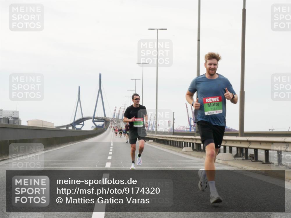 03.10.2025 - Köhlbrandbrückenlauf Matties Gatica Varas http://msf.ph/oto/9174320 03.10.2025 15:40:39 Position 3 7181 meine-sportfotos.de