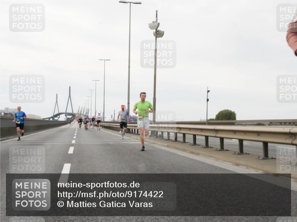 03.10.2025 - Köhlbrandbrückenlauf Matties Gatica Varas http://msf.ph/oto/9174422 03.10.2025 15:41:50 Position 3  meine-sportfotos.de