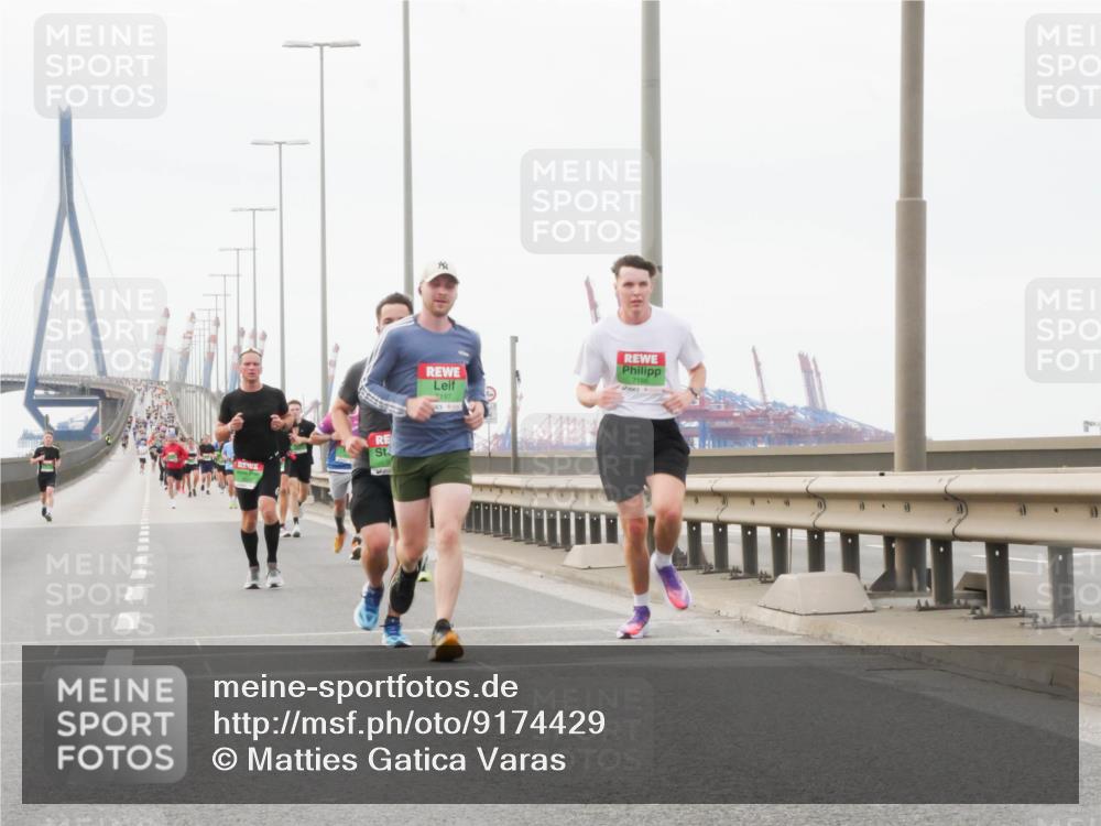 03.10.2025 - Köhlbrandbrückenlauf Matties Gatica Varas http://msf.ph/oto/9174429 03.10.2025 15:41:58 Position 3 7166, 197 meine-sportfotos.de