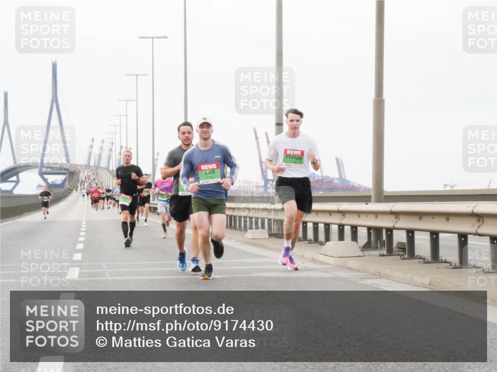 03.10.2025 - Köhlbrandbrückenlauf Matties Gatica Varas http://msf.ph/oto/9174430 03.10.2025 15:41:58 Position 3 7197 meine-sportfotos.de