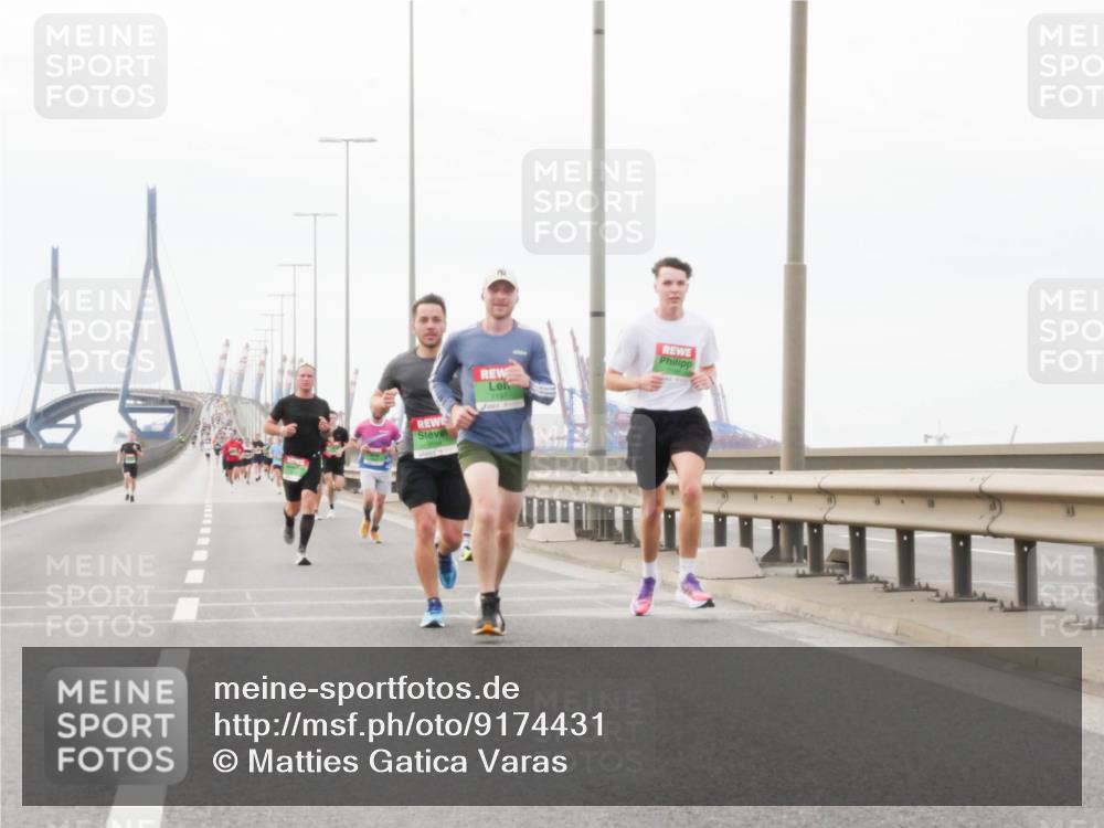 03.10.2025 - Köhlbrandbrückenlauf Matties Gatica Varas http://msf.ph/oto/9174431 03.10.2025 15:41:59 Position 3 7197 meine-sportfotos.de