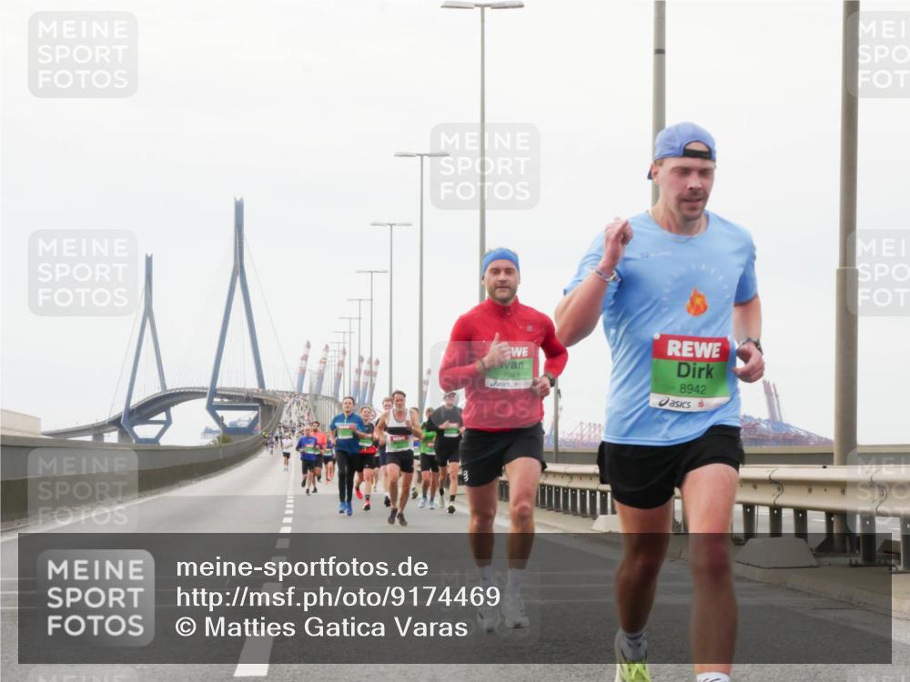 03.10.2025 - Köhlbrandbrückenlauf Matties Gatica Varas http://msf.ph/oto/9174469 03.10.2025 15:42:20 Position 3 7043, 8942 meine-sportfotos.de