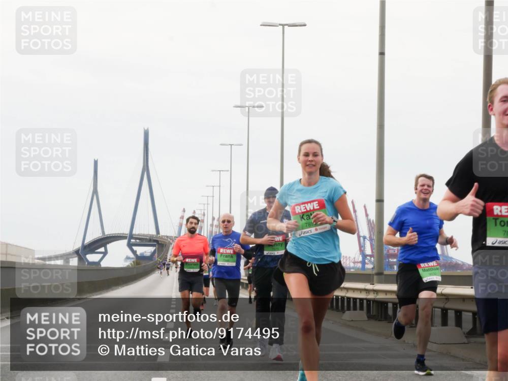 03.10.2025 - Köhlbrandbrückenlauf Matties Gatica Varas http://msf.ph/oto/9174495 03.10.2025 15:42:33 Position 3 789, 70 meine-sportfotos.de