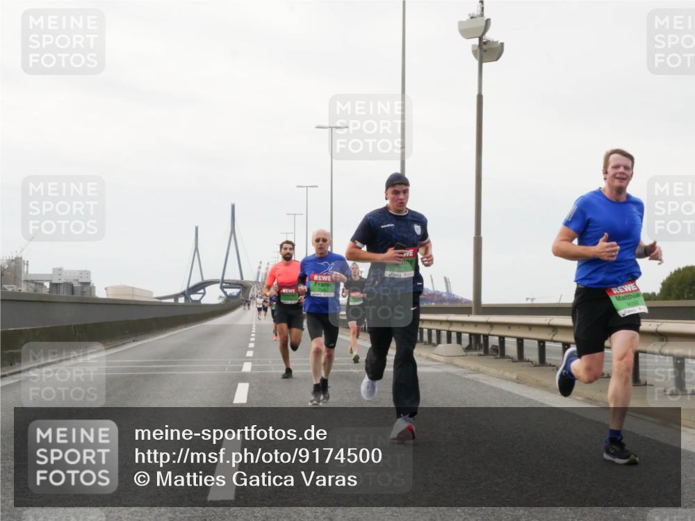 03.10.2025 - Köhlbrandbrückenlauf Matties Gatica Varas http://msf.ph/oto/9174500 03.10.2025 15:42:35 Position 3 9032 meine-sportfotos.de