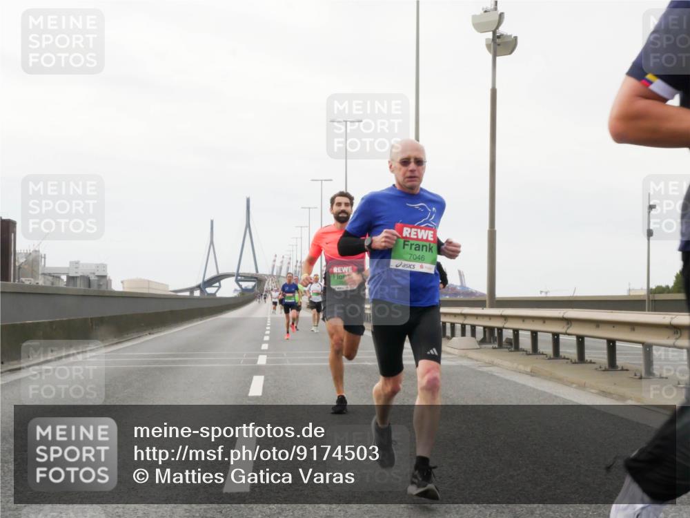 03.10.2025 - Köhlbrandbrückenlauf Matties Gatica Varas http://msf.ph/oto/9174503 03.10.2025 15:42:37 Position 3 7046 meine-sportfotos.de