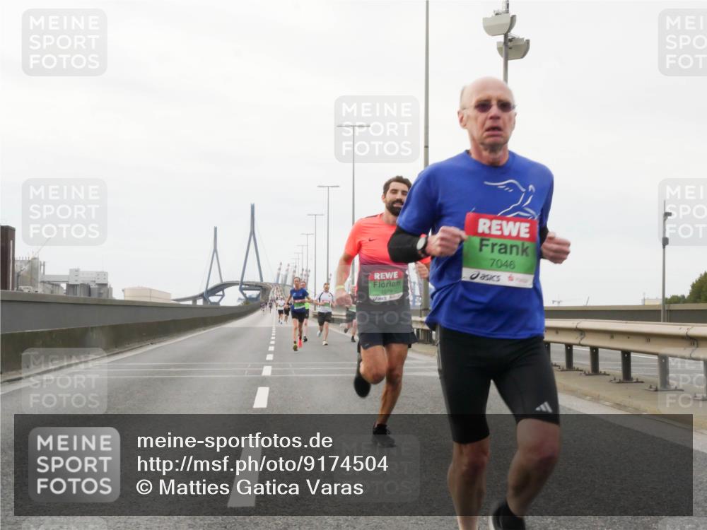 03.10.2025 - Köhlbrandbrückenlauf Matties Gatica Varas http://msf.ph/oto/9174504 03.10.2025 15:42:37 Position 3 7046 meine-sportfotos.de