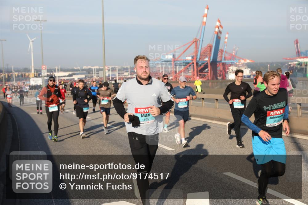 03.10.2025 - Köhlbrandbrückenlauf Yannick Fuchs http://msf.ph/oto/9174517 03.10.2025 08:43:05 Position 2 1505, 3156 meine-sportfotos.de