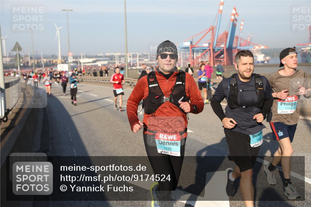 03.10.2025 - Köhlbrandbrückenlauf Yannick Fuchs http://msf.ph/oto/9174524 03.10.2025 08:43:09 Position 2 1125, 168, 1722 meine-sportfotos.de