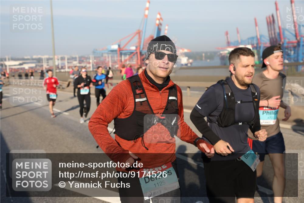 03.10.2025 - Köhlbrandbrückenlauf Yannick Fuchs http://msf.ph/oto/9174526 03.10.2025 08:43:09 Position 2 1125, 1722 meine-sportfotos.de