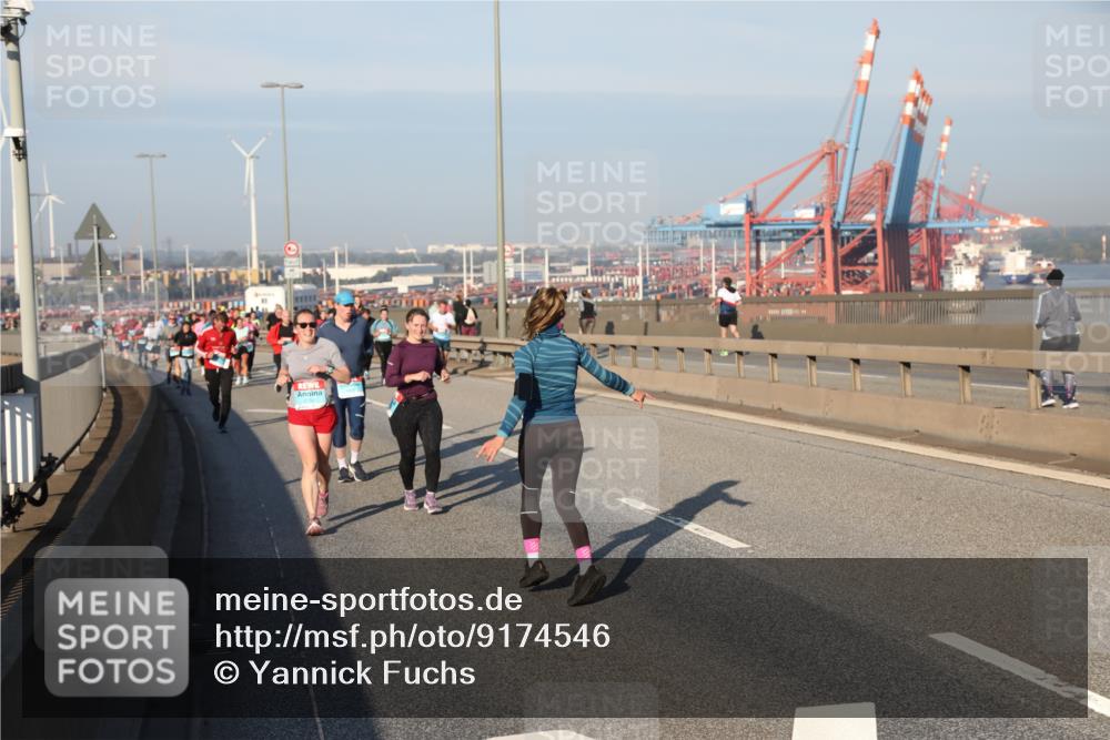 03.10.2025 - Köhlbrandbrückenlauf Yannick Fuchs http://msf.ph/oto/9174546 03.10.2025 08:43:16 Position 2  meine-sportfotos.de