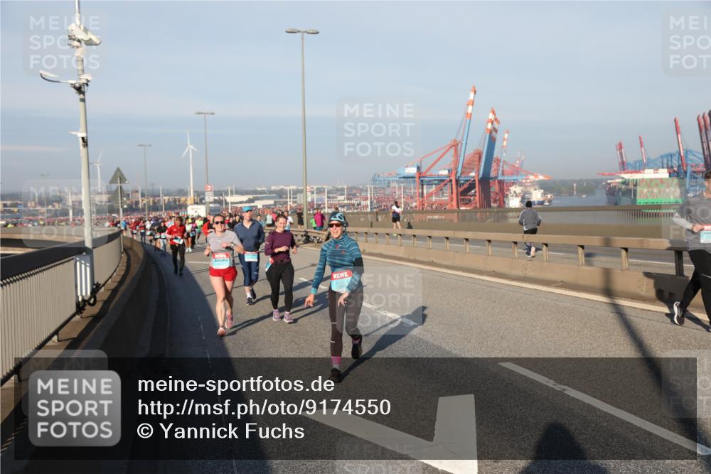 03.10.2025 - Köhlbrandbrückenlauf Yannick Fuchs http://msf.ph/oto/9174550 03.10.2025 08:43:16 Position 2  meine-sportfotos.de
