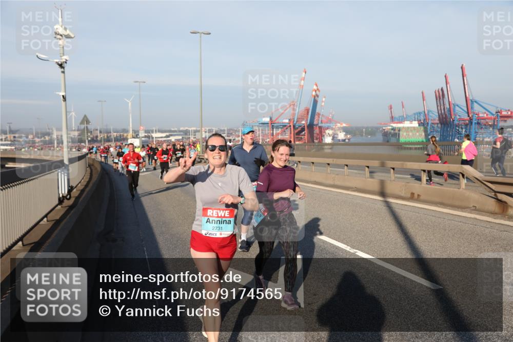 03.10.2025 - Köhlbrandbrückenlauf Yannick Fuchs http://msf.ph/oto/9174565 03.10.2025 08:43:19 Position 2 2731 meine-sportfotos.de