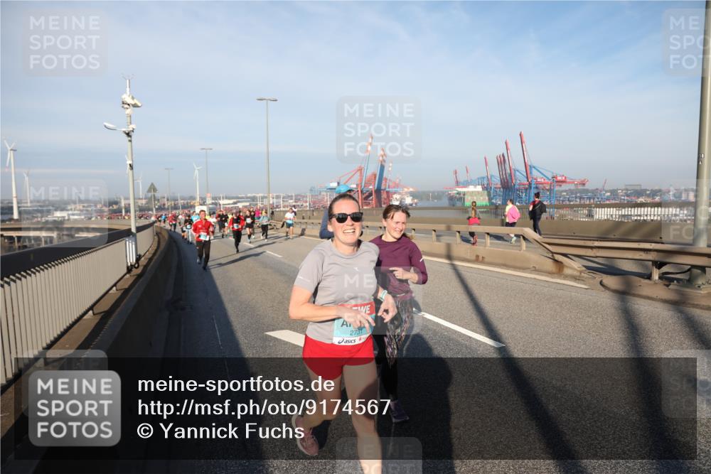 03.10.2025 - Köhlbrandbrückenlauf Yannick Fuchs http://msf.ph/oto/9174567 03.10.2025 08:43:20 Position 2 2731 meine-sportfotos.de