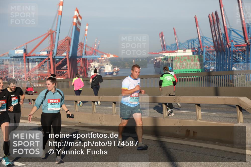 03.10.2025 - Köhlbrandbrückenlauf Yannick Fuchs http://msf.ph/oto/9174587 03.10.2025 08:43:25 Position 2 3362, 3071 meine-sportfotos.de