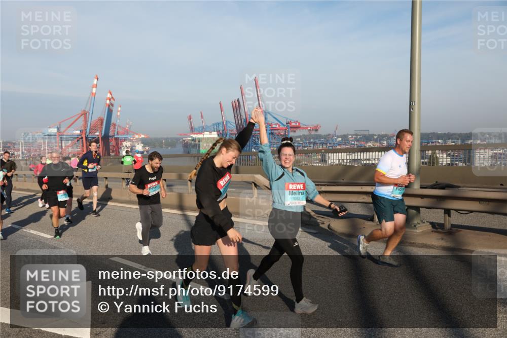 03.10.2025 - Köhlbrandbrückenlauf Yannick Fuchs http://msf.ph/oto/9174599 03.10.2025 08:43:27 Position 2 3362, 18 meine-sportfotos.de