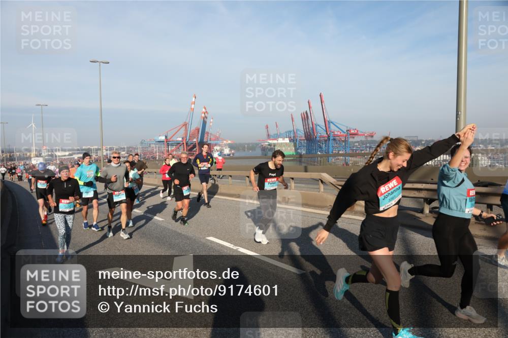 03.10.2025 - Köhlbrandbrückenlauf Yannick Fuchs http://msf.ph/oto/9174601 03.10.2025 08:43:27 Position 2 3361 meine-sportfotos.de