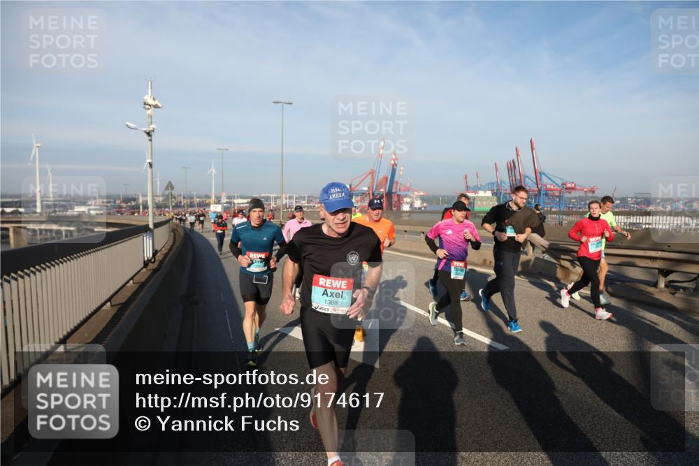03.10.2025 - Köhlbrandbrückenlauf Yannick Fuchs http://msf.ph/oto/9174617 03.10.2025 08:43:31 Position 2 2594, 1369 meine-sportfotos.de
