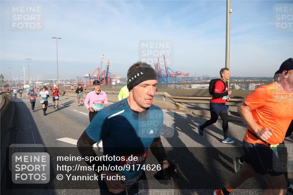 03.10.2025 - Köhlbrandbrückenlauf Yannick Fuchs http://msf.ph/oto/9174626 03.10.2025 08:43:32 Position 2 1473, 1200 meine-sportfotos.de