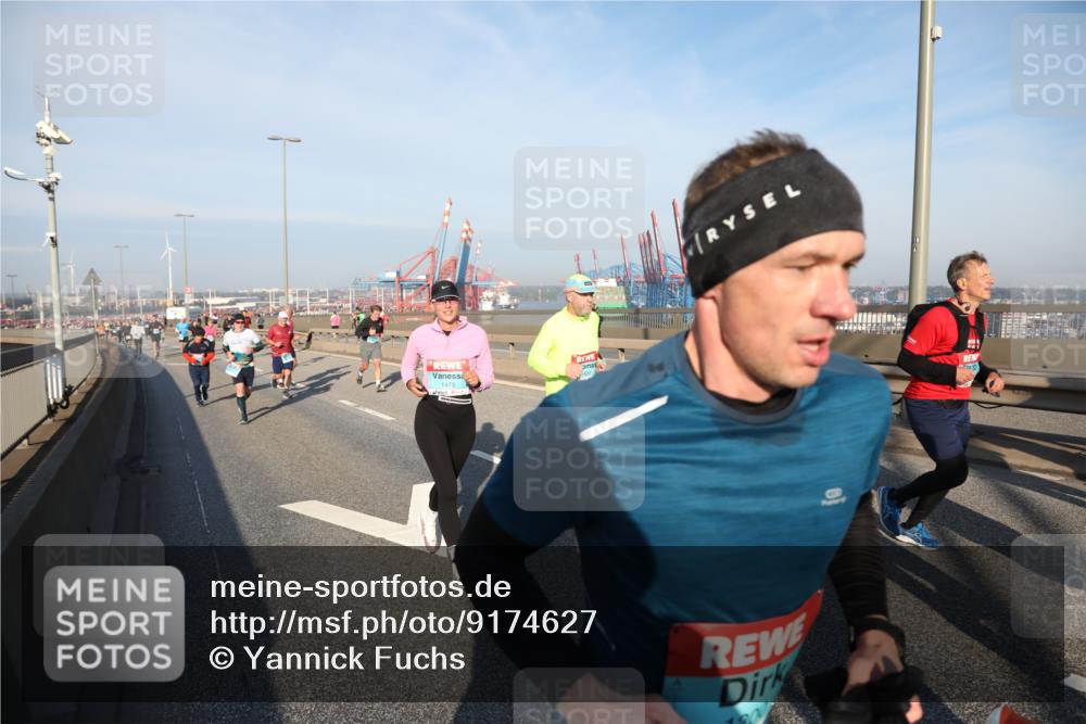 03.10.2025 - Köhlbrandbrückenlauf Yannick Fuchs http://msf.ph/oto/9174627 03.10.2025 08:43:33 Position 2 1473 meine-sportfotos.de