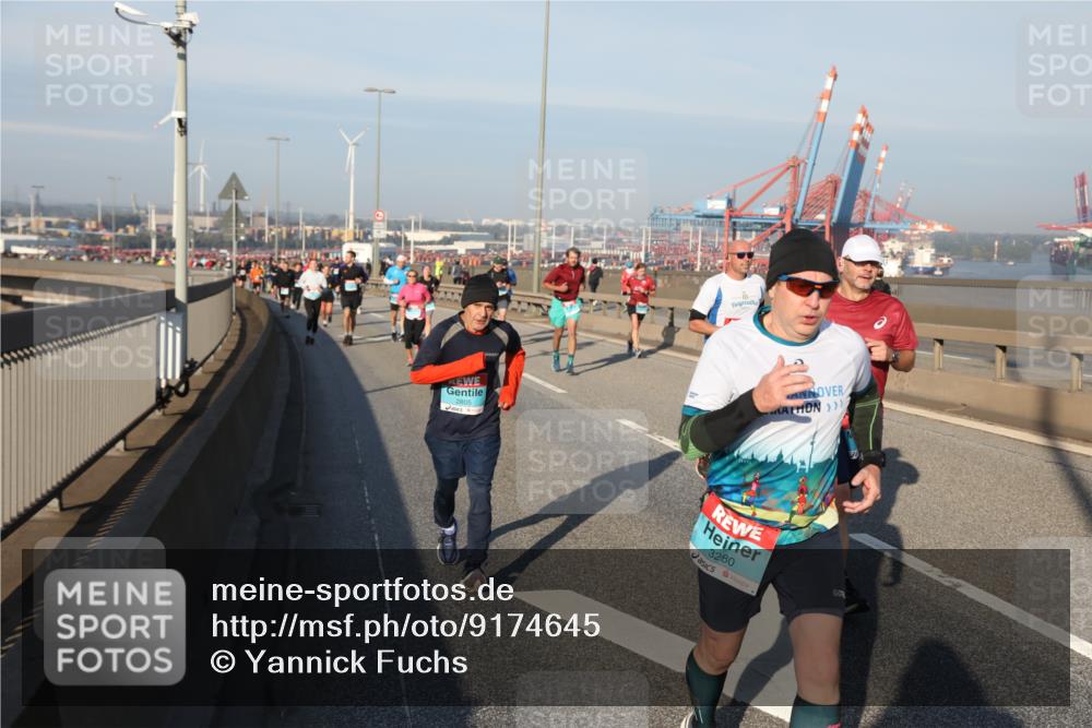 03.10.2025 - Köhlbrandbrückenlauf Yannick Fuchs http://msf.ph/oto/9174645 03.10.2025 08:43:36 Position 2 2805, 3280 meine-sportfotos.de