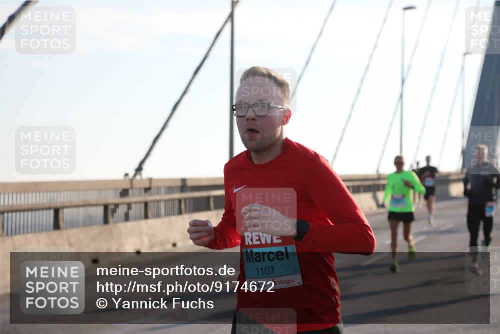 03.10.2025 - Köhlbrandbrückenlauf Yannick Fuchs http://msf.ph/oto/9174672 03.10.2025 08:22:54 Position 1 1107 meine-sportfotos.de