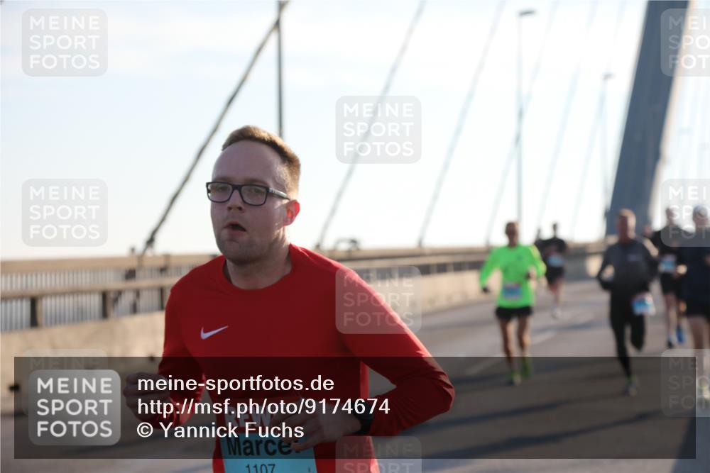 03.10.2025 - Köhlbrandbrückenlauf Yannick Fuchs http://msf.ph/oto/9174674 03.10.2025 08:22:54 Position 1 1107 meine-sportfotos.de