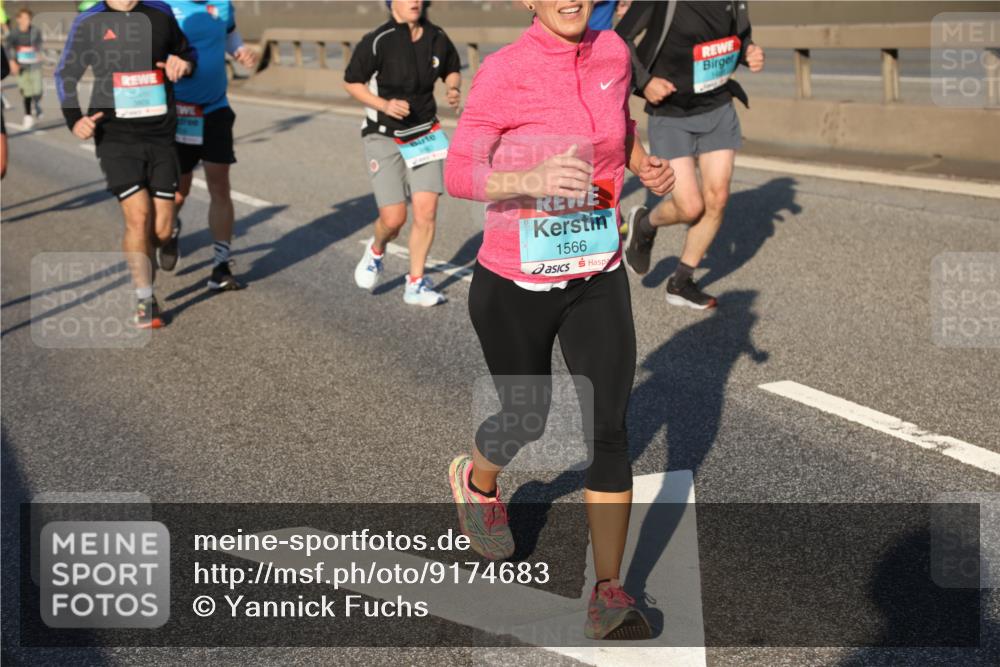 03.10.2025 - Köhlbrandbrückenlauf Yannick Fuchs http://msf.ph/oto/9174683 03.10.2025 08:43:41 Position 2 1566 meine-sportfotos.de