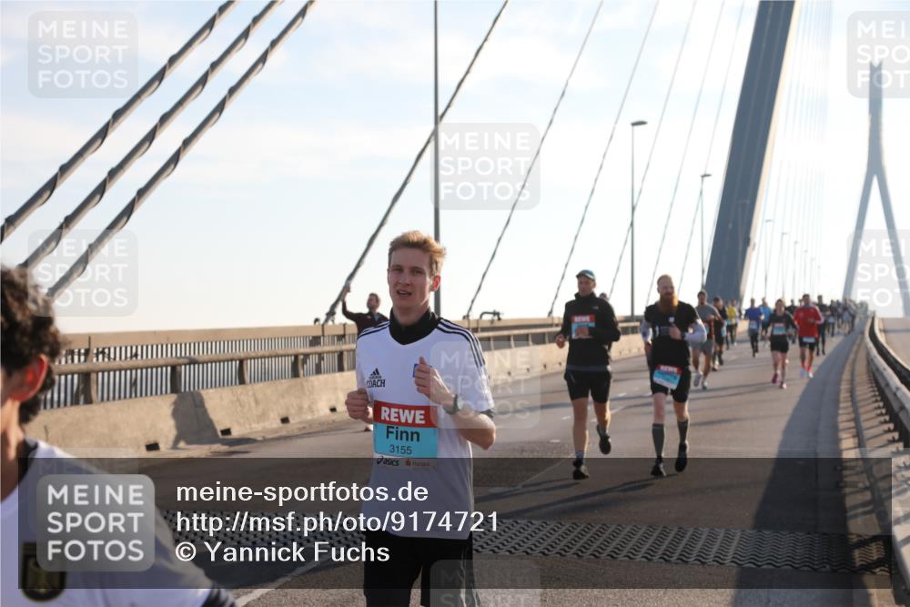 03.10.2025 - Köhlbrandbrückenlauf Yannick Fuchs http://msf.ph/oto/9174721 03.10.2025 08:23:03 Position 1 3155 meine-sportfotos.de