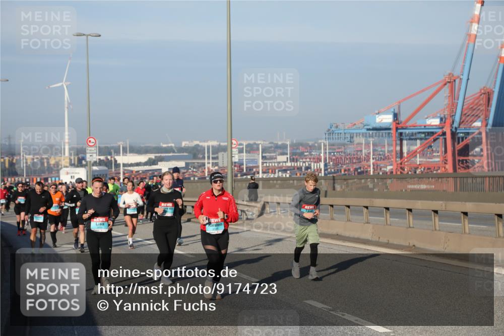 03.10.2025 - Köhlbrandbrückenlauf Yannick Fuchs http://msf.ph/oto/9174723 03.10.2025 08:43:46 Position 2 3189 meine-sportfotos.de