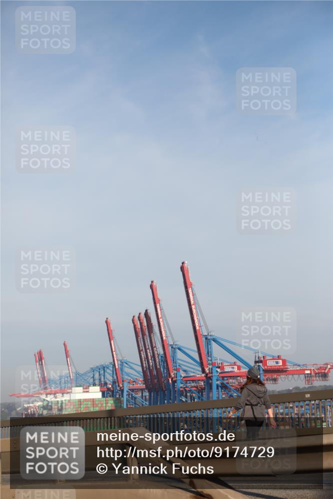 03.10.2025 - Köhlbrandbrückenlauf Yannick Fuchs http://msf.ph/oto/9174729 03.10.2025 08:43:48 Position 2 781 meine-sportfotos.de