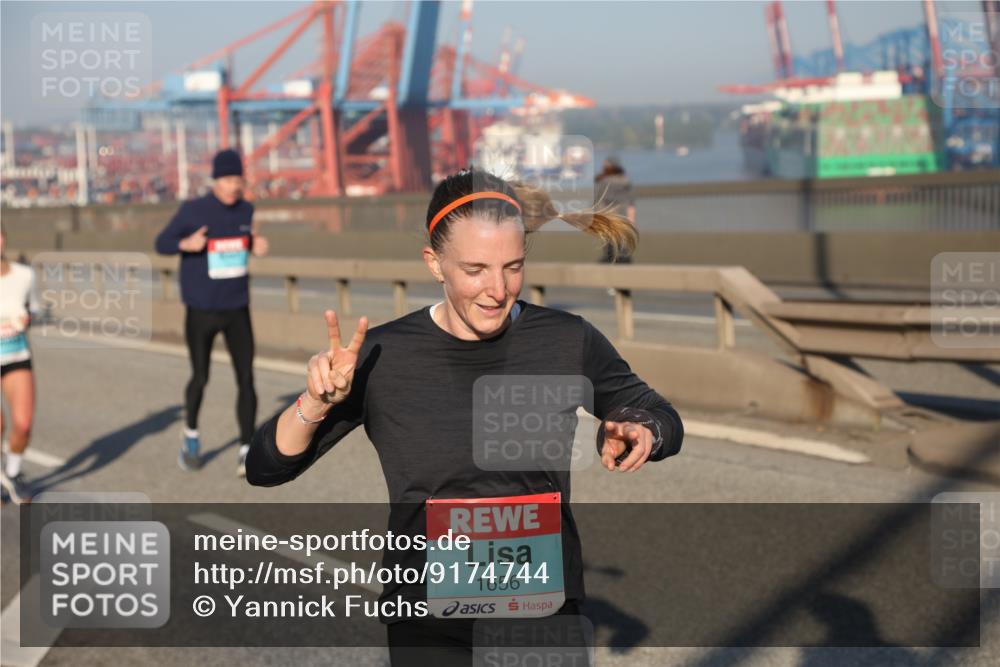 03.10.2025 - Köhlbrandbrückenlauf Yannick Fuchs http://msf.ph/oto/9174744 03.10.2025 08:43:53 Position 2 1656 meine-sportfotos.de