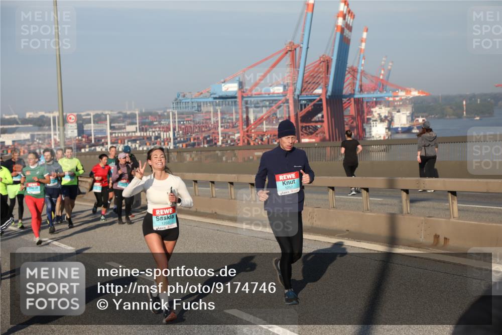 03.10.2025 - Köhlbrandbrückenlauf Yannick Fuchs http://msf.ph/oto/9174746 03.10.2025 08:43:53 Position 2 1203, 1257 meine-sportfotos.de