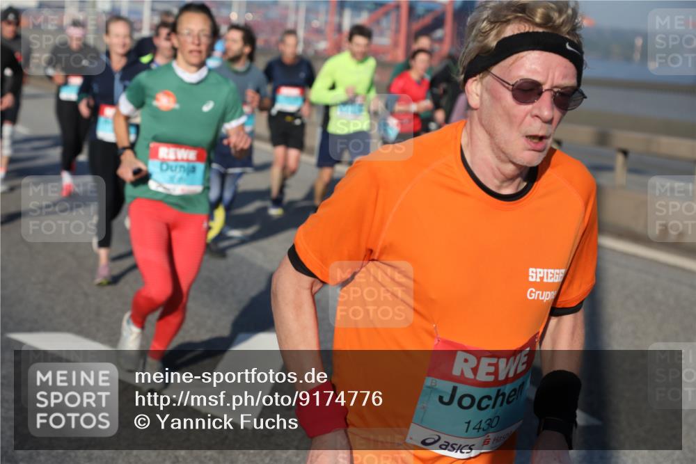 03.10.2025 - Köhlbrandbrückenlauf Yannick Fuchs http://msf.ph/oto/9174776 03.10.2025 08:43:57 Position 2 20, 1430 meine-sportfotos.de