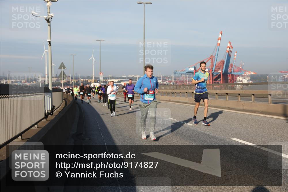 03.10.2025 - Köhlbrandbrückenlauf Yannick Fuchs http://msf.ph/oto/9174827 03.10.2025 08:44:18 Position 2 2117 meine-sportfotos.de